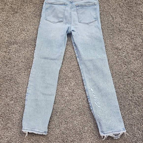 Good American Jeans. Good Legs High Waist Cigarette style. Size 8 - Picture 5 of 5